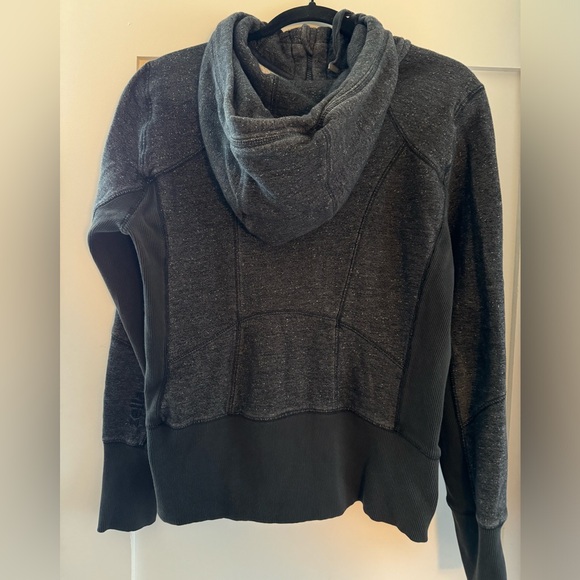 Zella | Ribbed Hem Hoodie - Picture 2 of 12